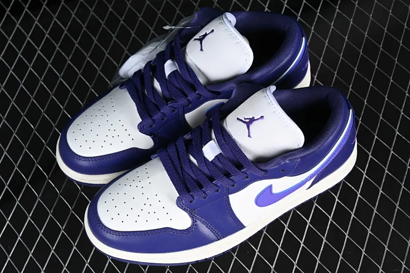 All categories Air Jordan Jordan series basketball shoes Air Jordan 1 Low Z version Air Jordan 1 Low AJ1 Joe 1 white and purple cultural low-top casual sneakers DC0774-502